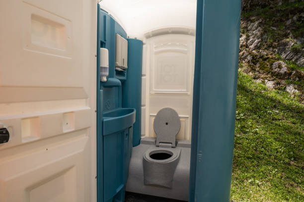 Best Deluxe Portable Toilet Rental  in Ken Caryl, CO